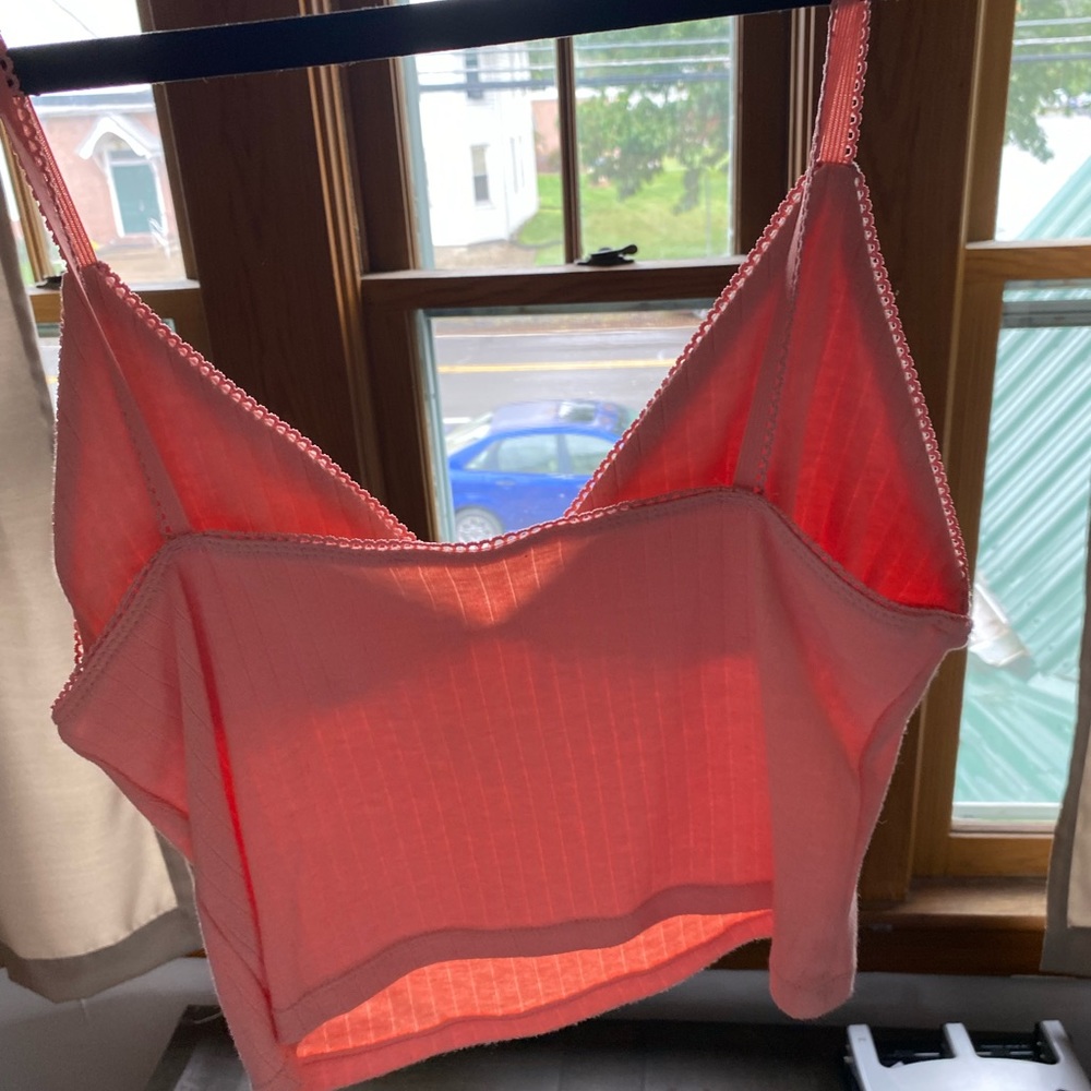 Tank top crop top size large